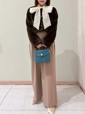 「LILY BROWN（リリーブラウン）のアイテム（シャツ/ブラウス）」を使った、LILY BROWNさん（レディース・151cm）の秋コーディネート