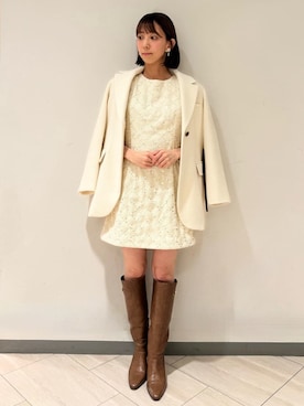 「アイテム（テーラードジャケット、ホワイト系）」を使った、LILY BROWNさん（レディース・160cm）の冬コーディネート
