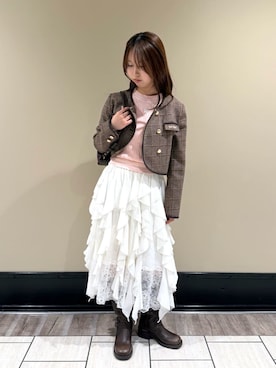 「LILY BROWN（リリーブラウン）のラッフルフリル2wayスカート（スカート、ホワイト系）」を使った、LILY BROWNさんの夏コーディネート