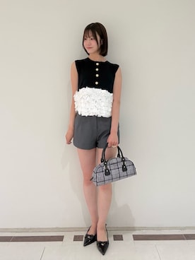 LILY BROWNさんのコーディネート