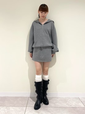 「アイテム（シュシュ）」を使った、LILY BROWNさん（レディース・167cm）の夏コーディネート