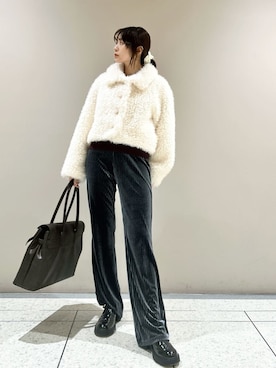 「アイテム（キーホルダー）」を使った、LILY BROWNさん（レディース・157cm）の秋コーディネート