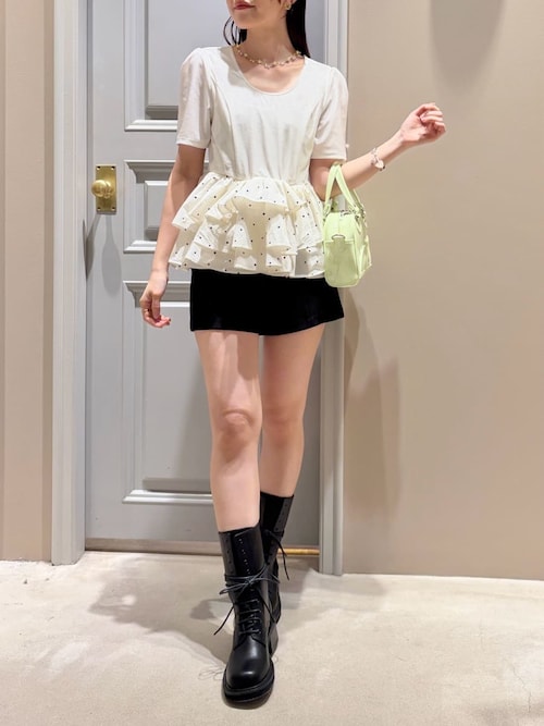 ベロアペプラムフリルトップス（Tシャツ/カットソー）｜LILY BROWN