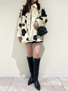 「アイテム（ノーカラージャケット）」を使った、LILY BROWNさん（レディース・167cm）の秋コーディネート