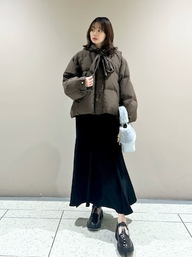 「アイテム（チャーム）」を使った、LILY BROWNさん（レディース・157cm）の秋コーディネート