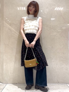 LILY BROWNさんのコーディネート