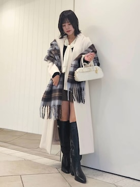 「アイテム（ストール/ショール）」を使った、LILY BROWNさん（レディース・150cm）の秋コーディネート