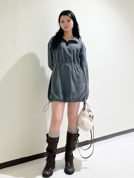 「アイテム（その他ヘアアクセサリー）」を使った、LILY BROWNさん（レディース・162cm）の冬コーディネート
