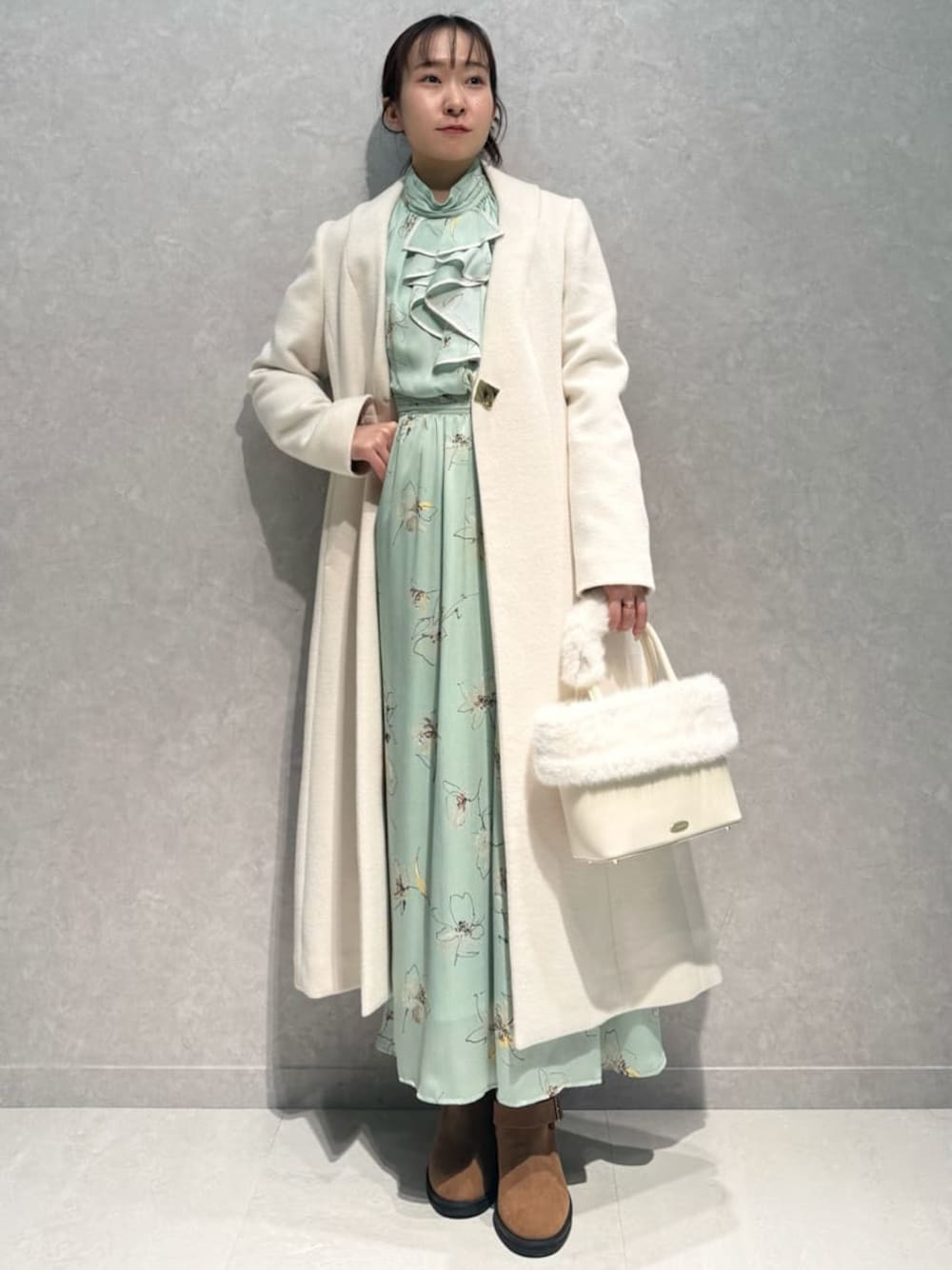 LILY BROWN(LILY BROWN)｜LILY BROWNのチェスターコートを使った