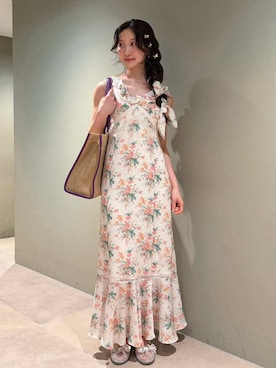 「アイテム（その他ヘアアクセサリー、ゴールド系）」を使った、LILY BROWNさん（レディース・161cm）の夏コーディネート