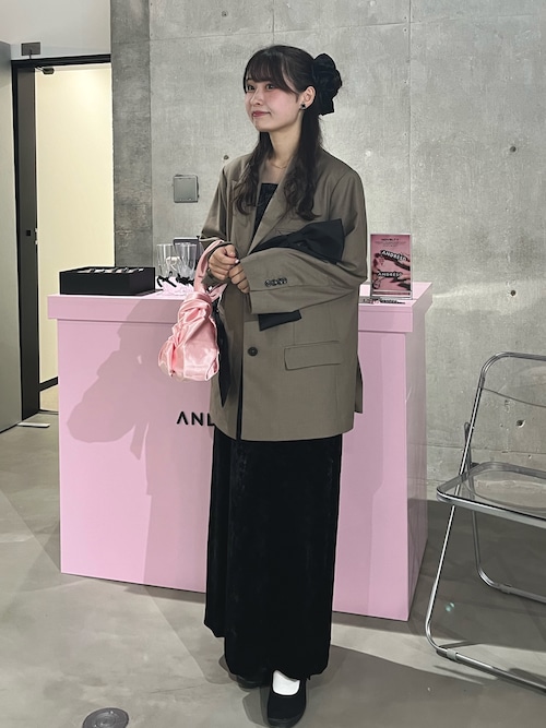 カーヴドスクエアベロアドレス / curved square velour dress