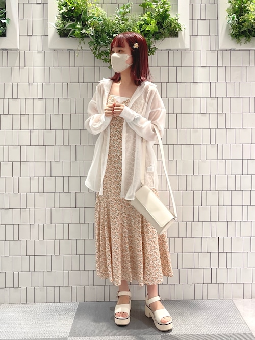 CHICWISH(シックウィッシュ)スパンコールマーメイドキャミガウン CHICWISH(シックウィッシュ)スパンコールマーメイドキャミガウン