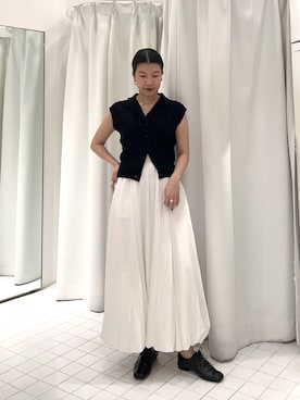 「KBF（ケイビーエフ）のスリーブレスニットシャツ（ニット/セーター、ブラック系）」を使った、なかさんさん（レディース・156cm）の春コーディネート
