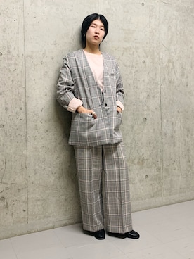 「KBF（ケイビーエフ）のアイテム（ノーカラージャケット）」を使った、なかさんさん（レディース・156cm）の秋コーディネート