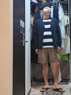「アイテム（ビーチサンダル）」を使った、アマタウロスさん（メンズ・169cm）の秋コーディネート