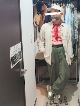 「アイテム（ストール/ショール）」を使った、アマタウロスさん（メンズ・169cm）の秋コーディネート