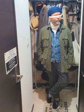 「アイテム（ミリタリージャケット）」を使った、アマタウロスさん（メンズ・169cm）の秋コーディネート
