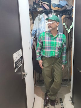 「MILITARY（ミリタリー）のアイテム（カーゴパンツ、グリーン系）」を使った、アマタウロスさん（メンズ・169cm）の夏コーディネート
