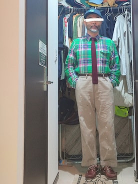 「アイテム（モカシン/デッキシューズ）」を使った、アマタウロスさん（メンズ・169cm）の秋コーディネート