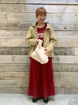 「red」｜「アイテム（マウンテンパーカー）」を使った、まるっちさん（レディース・152cm）の秋コーディネート