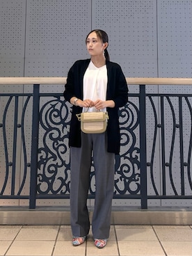 ア デイ イン ザ　ライフさんのコーディネート