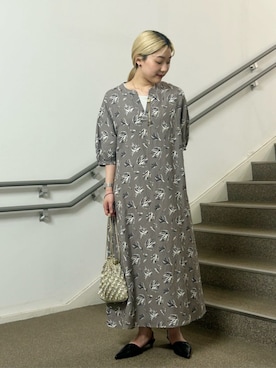 「アイテム（ハンドバッグ、ゴールド系）」を使った、ア デイ イン ザ　ライフさん（レディース・156cm）の春コーディネート