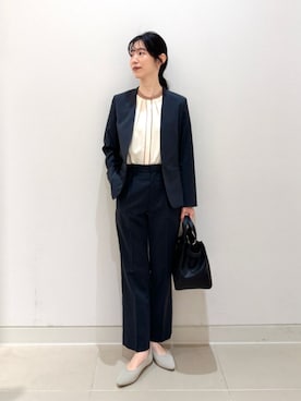 「A DAY IN THE LIFE UNITED ARROWS（アデイインザライフユナイテッドアローズ）のライトツイル タックストレートパンツ ‐セットアップ対応・マシンウォッシャブル‐＜A DAY IN THE LIFE＞（Pants、グレー系）」を使った、ア デイ イン ザ　ライフさん（レディース・155cm）の春コーディネート