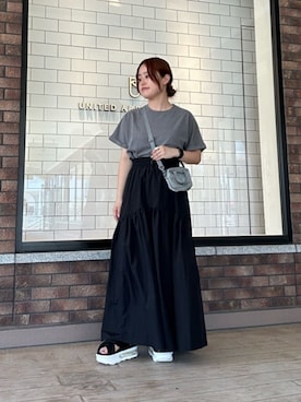 ア デイ イン ザ　ライフさんのコーディネート