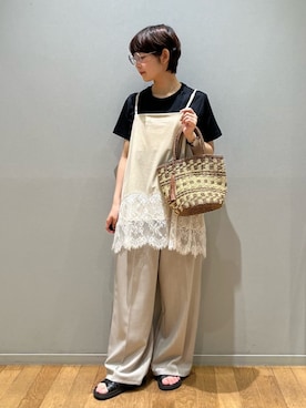 ア デイ イン ザ　ライフさんのコーディネート