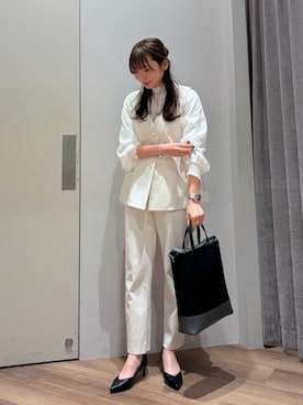 ア デイ イン ザ　ライフさんのコーディネート