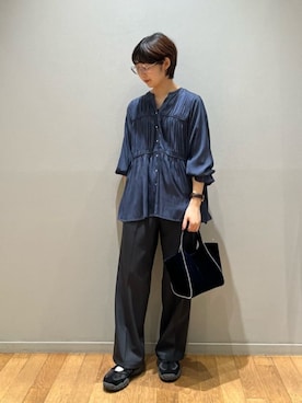 「A DAY IN THE LIFE UNITED ARROWS(アデイインザライフユナイテッドアローズ)のギャザースキッパーブラウス <A DAY IN THE LIFE>(シャツ/ブラウス、ブルー系)」を使った、ア デイ イン ザ ライフさん(レディース・162cm)の秋コーディネート