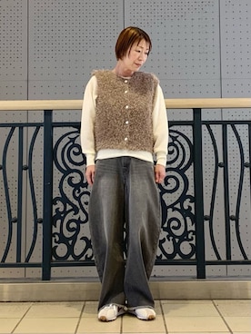 ア デイ イン ザ　ライフさんのコーディネート