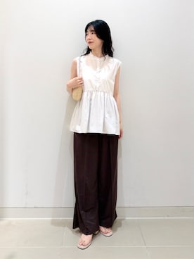 「A DAY IN THE LIFE UNITED ARROWS(アデイインザライフユナイテッドアローズ)のペプラム ギャザー ノースリーブブラウス <A DAY IN THE LIFE>(シャツ/ブラウス、ホワイト系)」を使った、ア デイ イン ザ ライフさん(レディース・156cm)の夏コーディネート