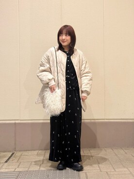 ア デイ イン ザ　ライフさんのコーディネート