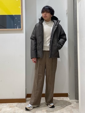 「スラックスパンツ」｜ア デイ イン ザ　ライフさん（メンズ・176cm）の冬コーディネート