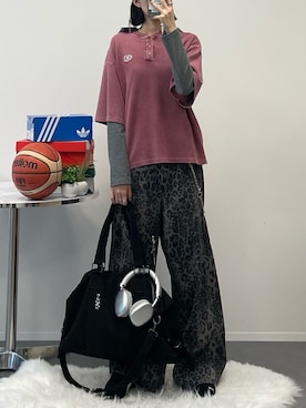 「Alfred Alex（アルフレッドアレックス）の【Alfred Alex】ヴィンテージライク 2WAY ビッグ ショルダー ボストンバッグ（ボストンバッグ、ブラック系）」を使った、manamiさん（レディース・170cm）の春コーディネート