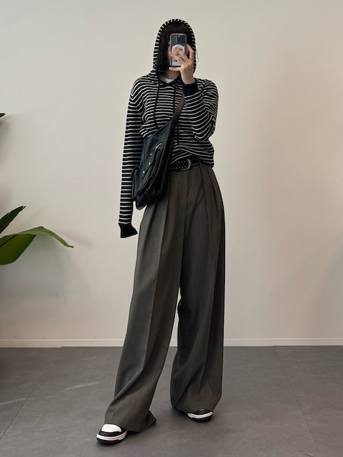 【Alfred Alex】マルチポケットZIPショルダーバッグ