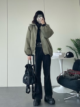 「アイテム（ブルゾン）」を使った、manamiさん（レディース・170cm）の秋コーディネート