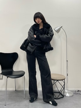 「アイテム（ムートンコート）」を使った、manamiさん（レディース・170cm）の秋コーディネート