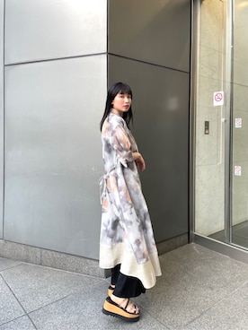 「モード系」｜「アイテム（その他アウター）」を使った、辻村奈々さん（レディース・159cm）の春コーディネート
