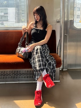「MURUA（ムルーア）のアイテム」を使った、辻村奈々さん（レディース・159cm）の夏コーディネート