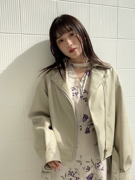 「MURUA（ムルーア）のアイテム（テーラードジャケット）」を使った、辻村奈々さん（レディース・159cm）の冬コーディネート