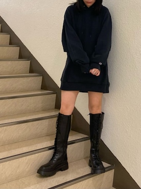 「MURUA（ムルーア）のアイテム（パーカー）」を使った、阿部 穂奈美さん（レディース・155cm）の春コーディネート