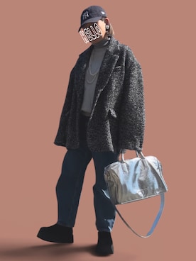 「UGG（アグ）の【WEB限定】UGG(R) / W CLASSIC MINI DIPPER / 厚底（ブーツ、ブラック系）」を使った、記録係さん（レディース・161cm）の春コーディネート
