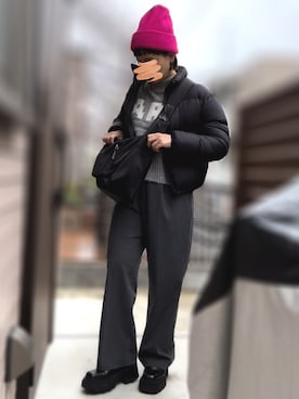 「ロゴニット」｜「アイテム（ニットキャップ/ビーニー）」を使った、記録係さん（レディース・161cm）の冬コーディネート