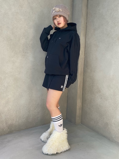 adidas スカート アディカラー クラシックス スリーストライプス