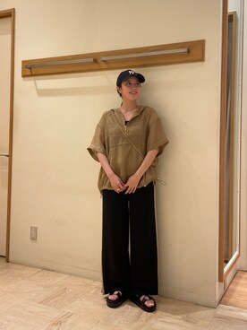 「アノラックパーカー」｜「アイテム（PC・スマホグッズ/家電）」を使った、sachiさん（レディース・157cm）の夏コーディネート