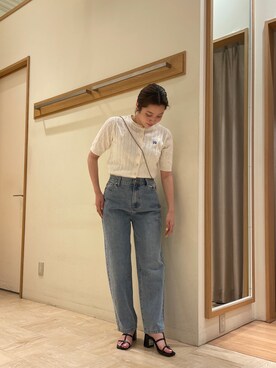 「ケーブルニット」｜「アイテム（PC・スマホグッズ/家電）」を使った、sachiさん（レディース・157cm）の春コーディネート