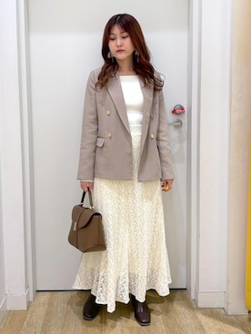 「ROPE' PICNIC（ロペピクニック）のクリアツイル金ボタンジャケット/セレモニー・セットアップ対応（テーラードジャケット、ベージュ系）」を使った、さきさん（レディース・155cm）の春コーディネート