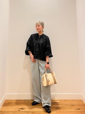 「URBAN RESEARCH DOORS（アーバンリサーチドアーズ）のカットドビーブラウス（シャツ/ブラウス、ブラック系）」を使った、⭐︎おーごし☽°☆・°:** さん（レディース・160cm）の春コーディネート